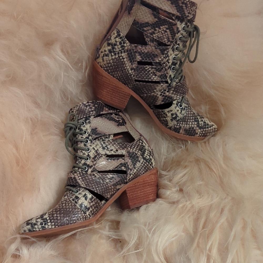 Women's Snakeskin Ankle Boots By Jeffrey Campbell For Free People